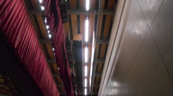 市立中学校屋内運動場照明器具設置工事｜近畿 工場・建屋工事・メンテンナンスセンター