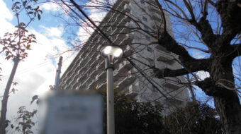市立公園照明灯取替工事｜ケーブル更新・照明器具交換を伴う公園整備施工事｜近畿 工場・建屋工事・メンテンナンスセンター