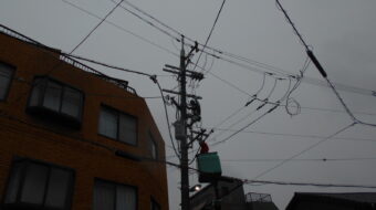 保育所の高圧ケーブル更新工事｜関西電力との調整・高所作業車による高圧受電設備更新施工事｜近畿 工場・建屋工事・メンテンナンスセンター