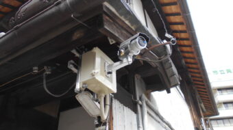 市区町村向け防犯カメラ設置工事｜近畿 工場・建屋工事・メンテンナンスセンター