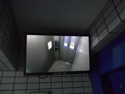 マンションエレベータ監視カメラ更新工事｜エレベーター防犯カメラ更新施工事｜近畿 工場・建屋工事・メンテンナンスセンター