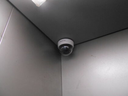 マンションエレベータ監視カメラ更新工事｜エレベーター防犯カメラ更新施工事｜近畿 工場・建屋工事・メンテンナンスセンター